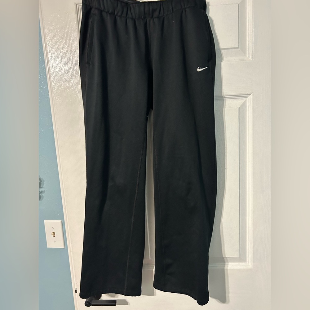 Nike Women’s Sweatpants